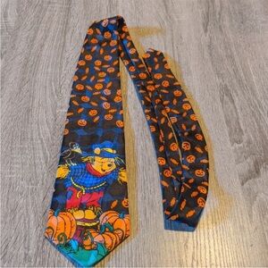 Vintage Pooh Halloween Tie